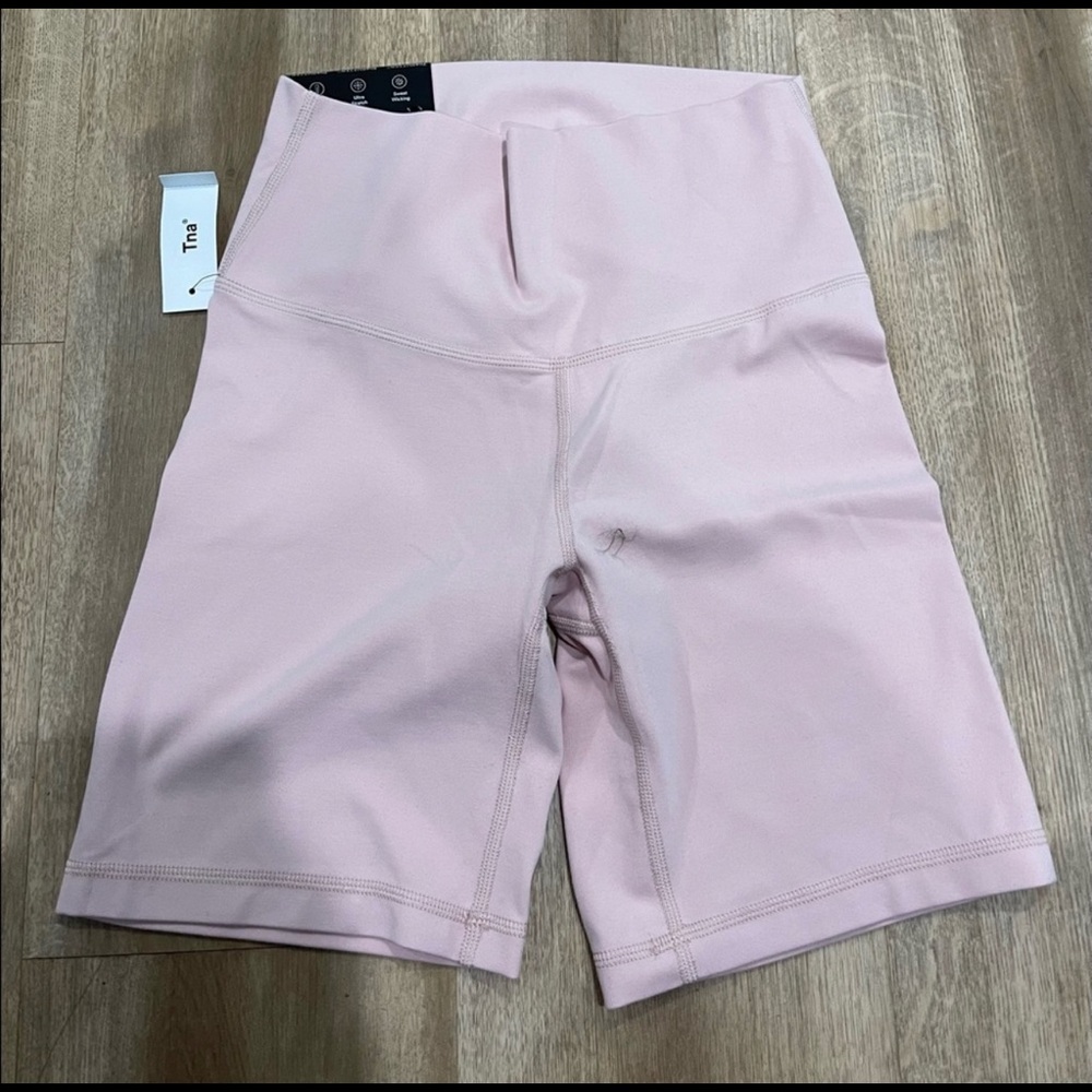Aritzia Biker Shorts